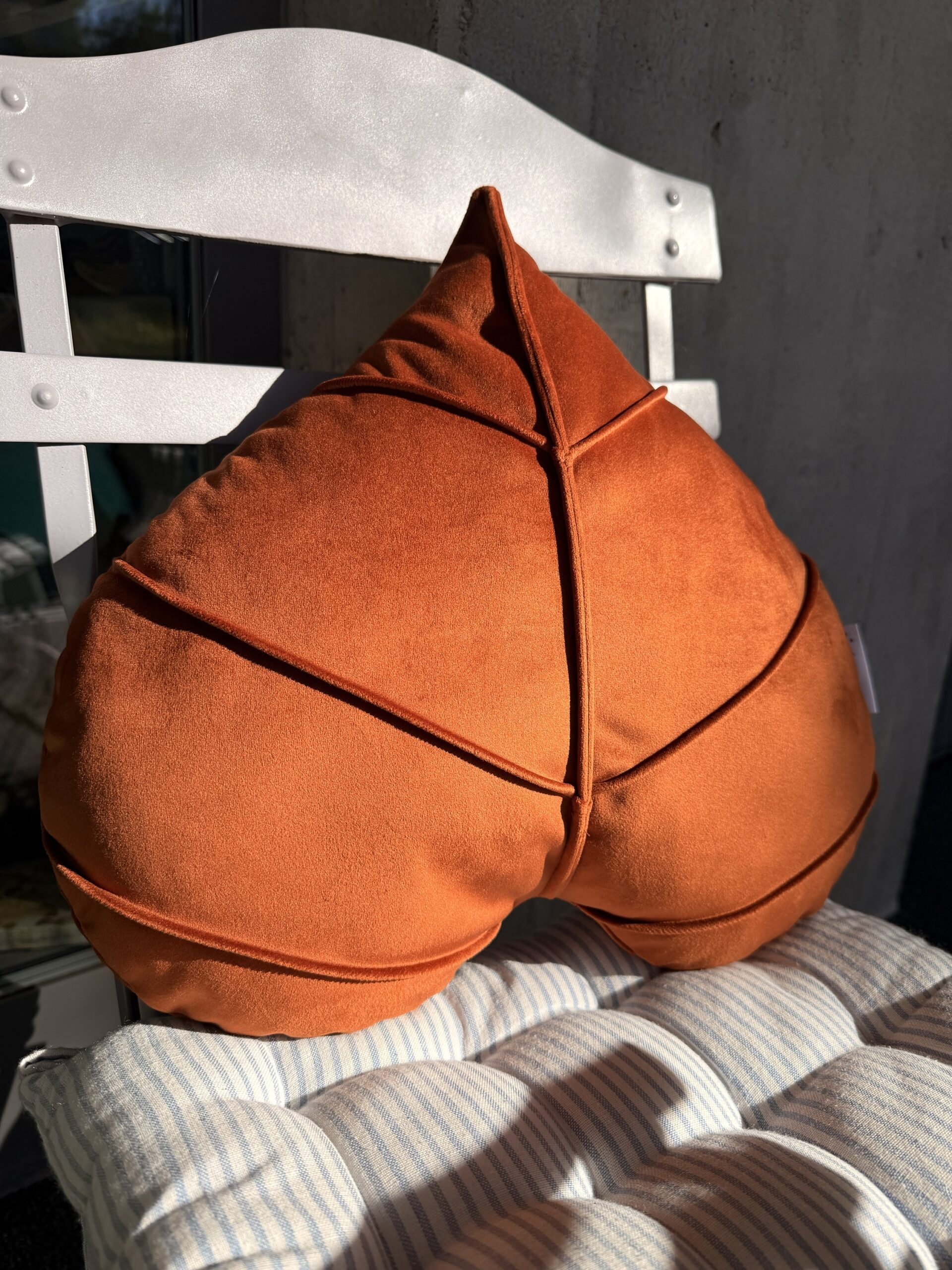 Edles Zierkissen Lindenblatt rostbraun Herz 🧡