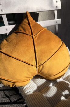 Edles Zierkissen Lindenblatt senfgelb Herz 💛